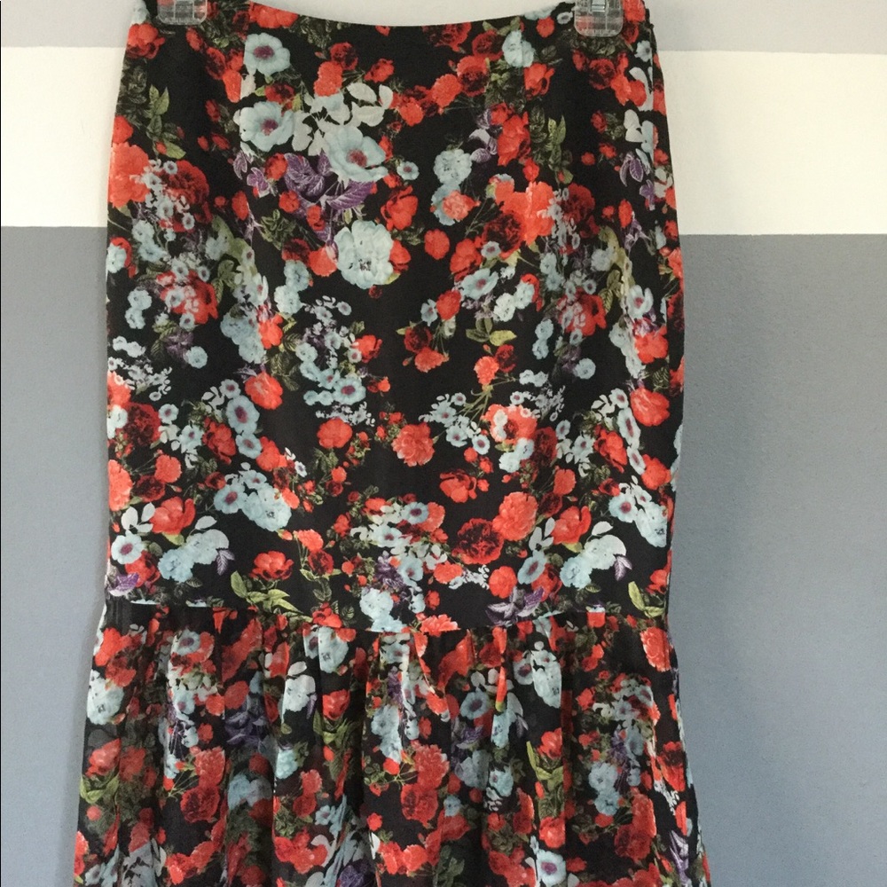 BCBG skirt